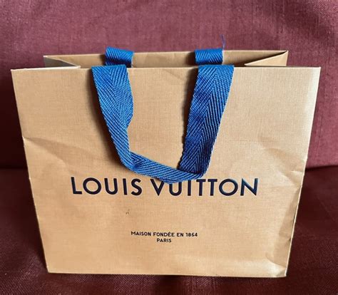 Louis Vuitton et sa collection de préservatifs luxueux.